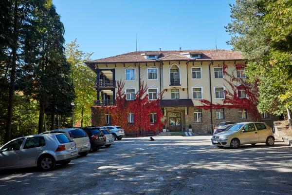 Lyulyatsi Spa Hotel, Rezervați Hotel Hoteluri SPA în Vrabtsite, SPA