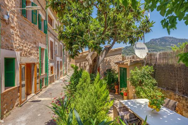 Casa Antonia, Rezervați Casă de vacanță Case de vacanță Mallorca, Casetă