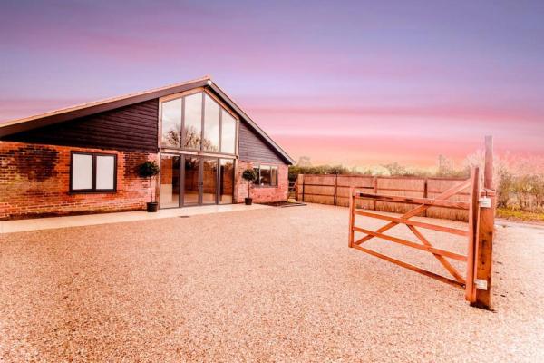 Beautiful Barn Conversion Close To The Broads, Rezervați Casă de vacanță Dilham Norfolk