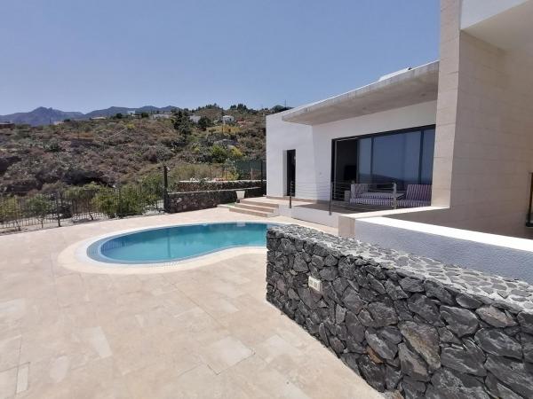 VILLA “LA FLORIDA” - WONDERFUL VIEWS - POOL – WIFI, Rezervați Vilă Candelaria 