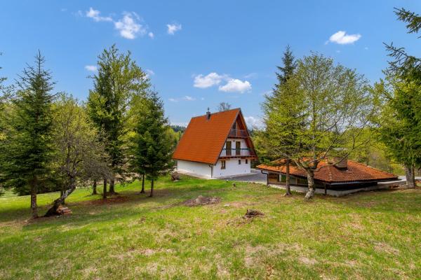 Mountain house Beauty of Laz, Rezervați Cabana Hoteluri în Kvarner cu parcare, Parcare