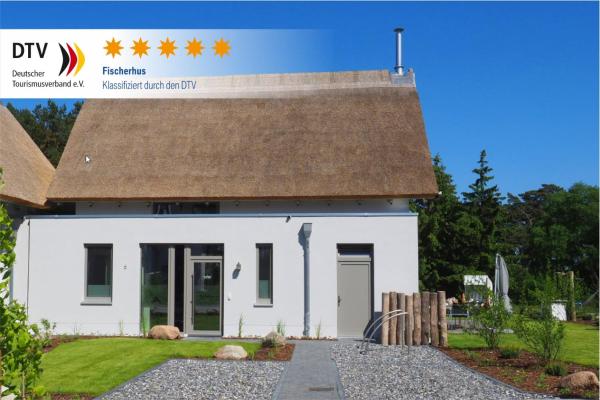 Fischerhus Loddin mit Sauna und Kamin, Rezervați Casă de vacanță Hoteluri în Usedom cu parcare, Parcare
