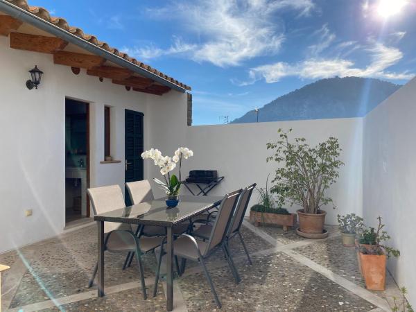 casa nuria, en el centro, al lado de la escalinata del calvario para 6 personas, Rezervați Casă de vacanță Case de vacanță Mallorca, Casetă