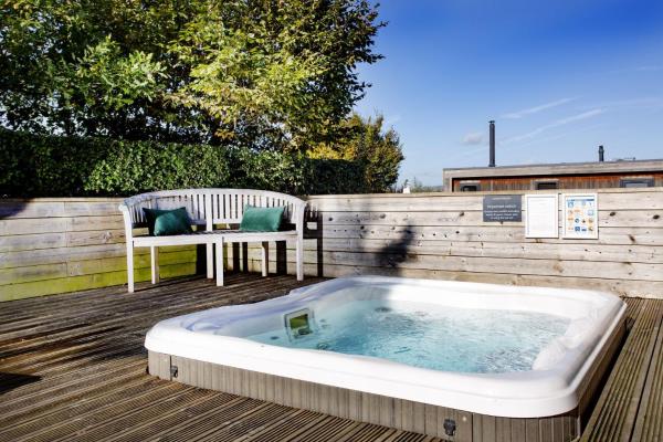 The Sleights, Strawberryfield Park - Hot Tub - Free WiFi & Parking - Pets Allowed 2, Rezervați Casă de vacanță Cheddar 