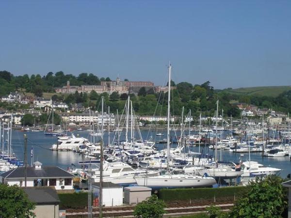 Shipwrights - Views across the Marina and River Dart, perfect bolthole, Rezervați Casă de vacanță Kingswear Devon