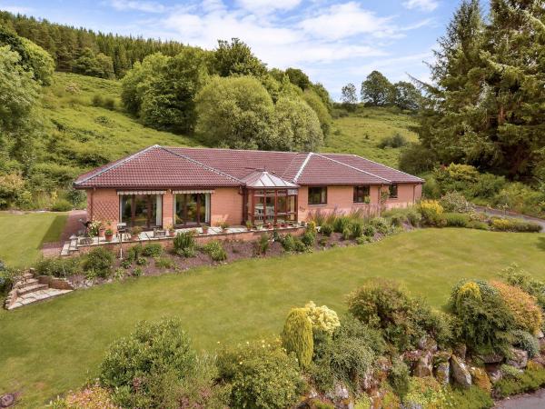 Ard Taigh, Rezervați Casă de vacanță Stron-fearnan Perthshire