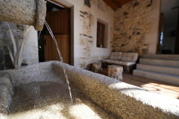 Vivienda Uso Turístico Prado novo, Rezervați Casă la țară Suarbol Spania