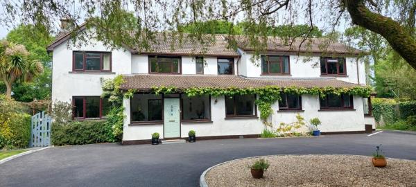 Riverfield Farmhouse, Rezervați Bed and Breakfast Gorey Wexford County