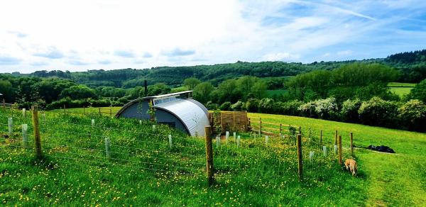 Huggeley Hall - Astounding, Chic, Valley Experience with Hot Tub, Rezervați Cort Hoteluri în Gloucestershire cu parcare, Parcare