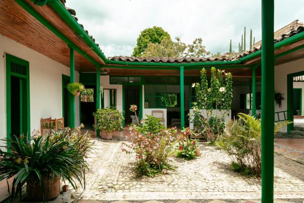 LUzArt, Rezervați Mini-hotel Hoteluri cu SPA în Jardin, SPA