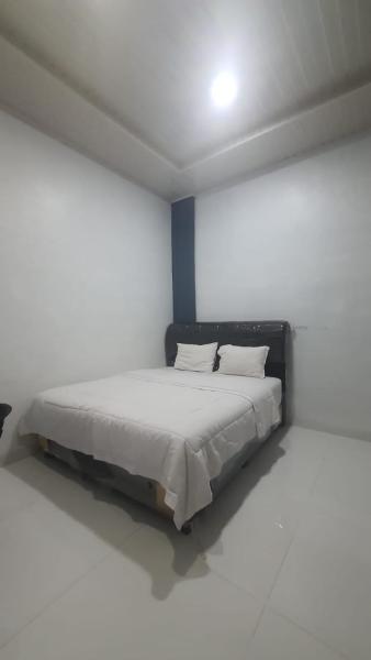 SPOT ON 92481 Modena Homestay Syariah Near SD Negeri, Rezervați  Hoteluri ieftine în North Sumatra Province