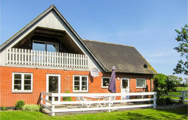 3 Bedroom Gorgeous Home In Rønne, Rezervați Casă de vacanță Ronne Bornholm