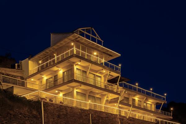 Onehouse Resort Lansdowne, Rezervați  Lansdowne 