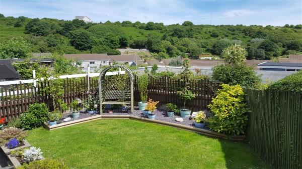 2 Bed in Mumbles oc-hh505, Rezervați Casă de vacanță Hoteluri în Glamorgan cu parcare, Parcare