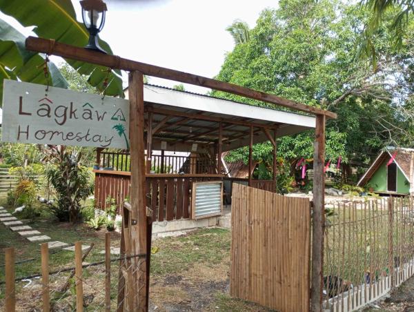 Lagkaw Homestay, Rezervați  Hoteluri în Looc cu parcare, Parcare