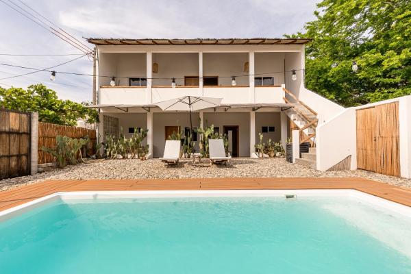 Bahía Sirenas, Rezervați  Hoteluri ieftine în Puerto Escondido, lângă Carrizalillo Beach