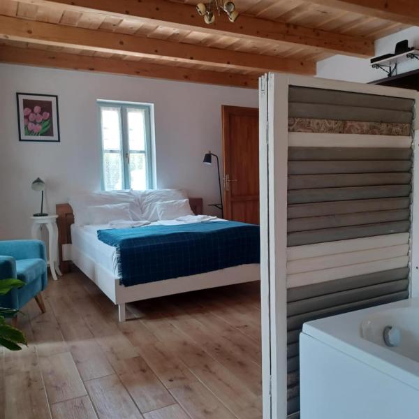 Oszter Udvarház, Rezervați  Hoteluri în Central Transdanubia cu parcare, Parcare