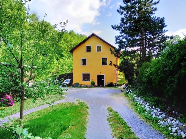 Die Holzschuhmühle, Rezervați  Hoteluri în Saxonia cu parcare, Parcare