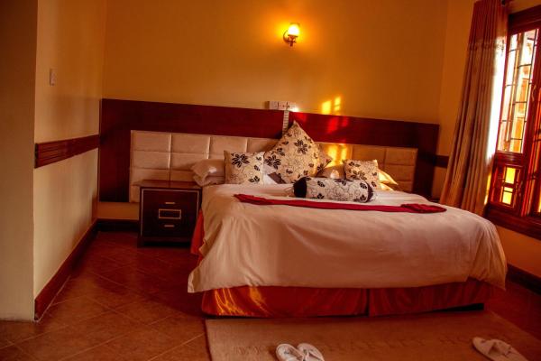 The Charity Hotel International, Rezervați  Arusha Tanzania