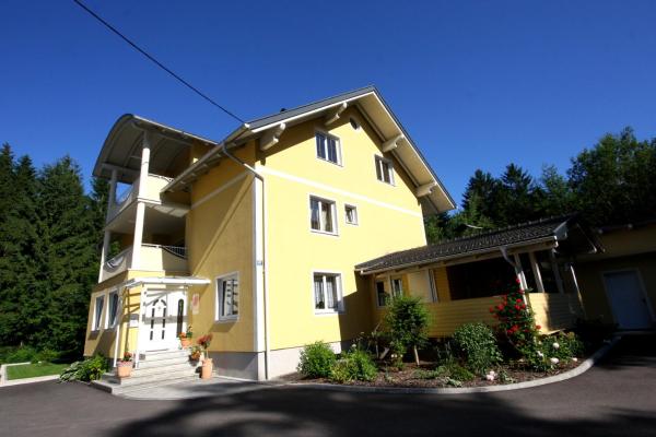 Appartements Flor, Rezervați  Hoteluri în Carintia cu parcare, Parcare