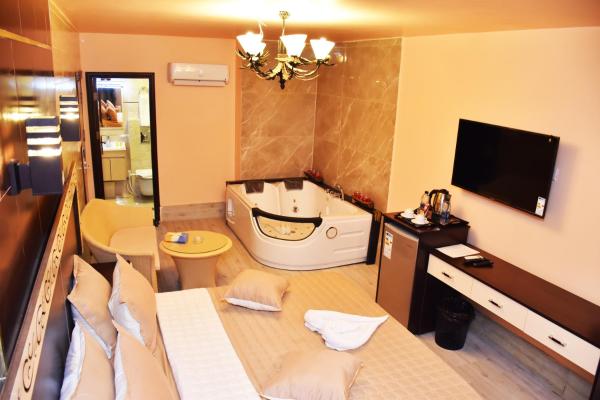 Al-Naher Al-Khaled Hotel, Rezervați  King Hussein International Airport Aqaba