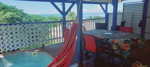 Le Colibri, belle vue mer, plage accés direct à 150m, piscinette privé, Rezervați  Bouillante Basse-Terre