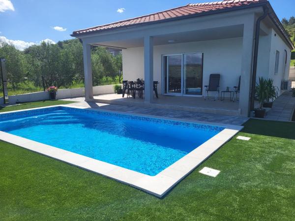 Villa Boni, Rezervați  Krneša Zadar County