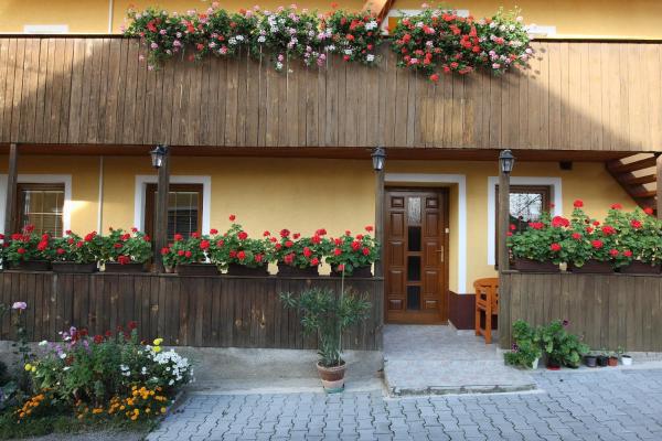 Apartmany Kanianka, Rezervați Casă de vacanță Prievidza Trenčiansky kraj