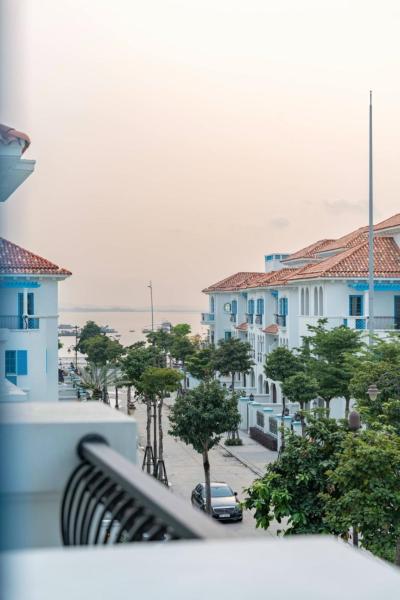 Chuỗi Villa Sun Ferria 5ngủ - sát biển Bãi Cháy- có bể bơi, Rezervați  Hoteluri în Quang Ninh cu parcare, Parcare