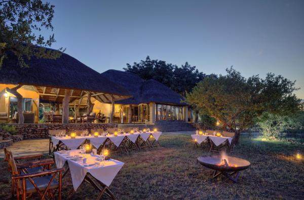 Rhulani Safari Lodge, Rezervați Cabana / Lodge Melorane Madikwe Game Reserve