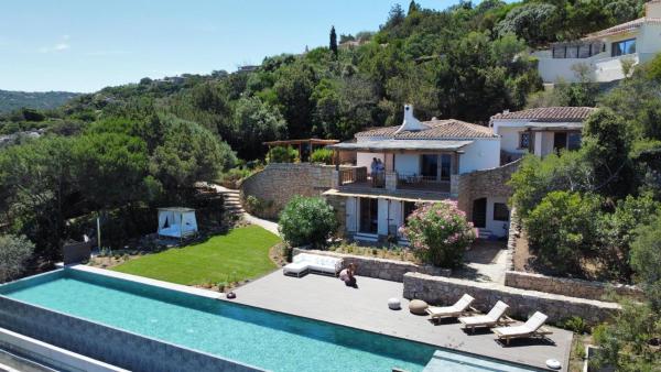 Villa Cavalli, Rezervați  Porto Cervo Emerald Coast