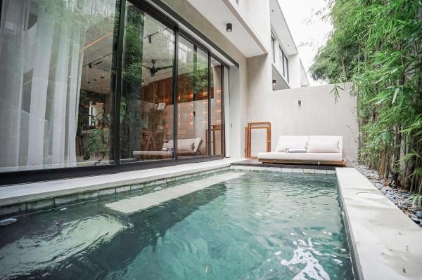 Suave Villa Canggu, Rezervați  Hoteluri în Badung cu piscină, Piscină