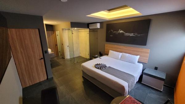 4Play Motel, Rezervați Motel Santa Cruz Querétaro