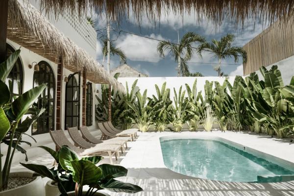 Villa Almaz Seminyak, Rezervați  Hoteluri în Badung cu piscină, Piscină
