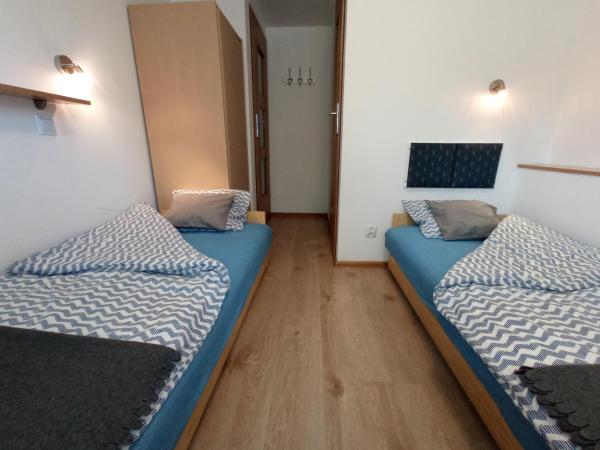 Klonowa 13 Ustka - przytulne pokoje do wynajęcia nad morzem, Rezervați  Ustka 