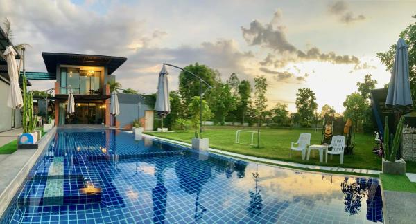 PP Pool Villa Home, Rezervați  Hoteluri în North-Eastern Thailand cu piscină, Piscină