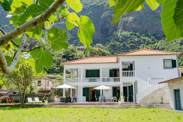 São Vicente Guest House, Rezervați  Hoteluri în Centro Region cu piscină, Piscină