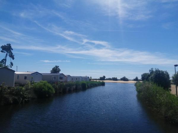 Mobil Homes Camping 4 étoiles Les Viviers, Rezervați  Lege-Cap-Ferret Cap Ferret Peninsula