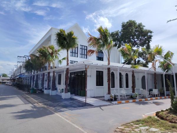 DEBUA White House, Rezervați  Hoteluri SPA în North-Eastern Thailand, SPA