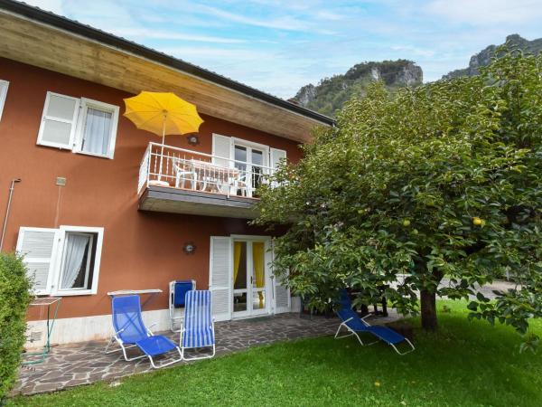 Villa Laura 123S, Rezervați Apartament Crone Lombardia