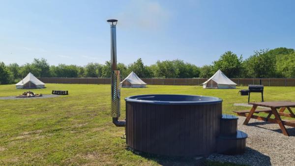 Salomon Glamping, Rezervați Teren de campat Mooste 