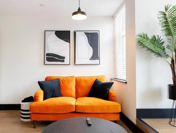 The Berriman Collection, Rezervați  Hoteluri 5* în Cardiff Bay, 5*