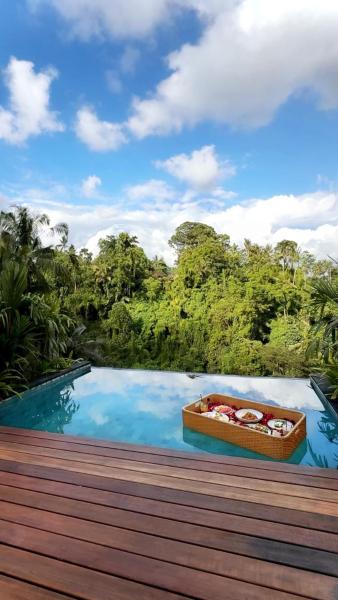 The Clifton Villas Ubud, Rezervați Hotel Hoteluri în Bali cu mic dejun, Mic dejun