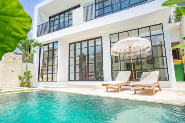 New 3Bed-3bath Villa Canggu, Rezervați  Hoteluri în Badung cu piscină, Piscină