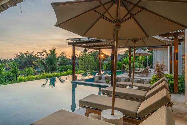 Villa Rosita - Stunning 5BR Villa - Sauna, Gym, Rice Field Views, Rezervați  Hoteluri în Bali cu parcare, Parcare