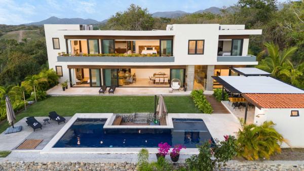 Near Punta Mita - Gorgeous Modern Villa, Rezervați  Hoteluri în Nayarit cu piscină, Piscină