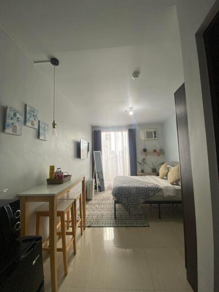 Ohana Buenbyahe Studio Rooms with balcony in Mandaluyong, Edsa Shaw Mrt and Megamall, Rezervați  Hoteluri ieftine în Luzon
