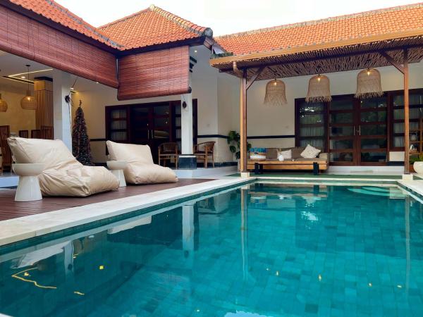 4bedroom - Kamaya Villa in center of Seminyak, Rezervați  Hoteluri în Bali cu parcare, Parcare