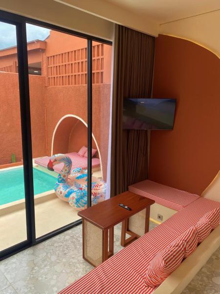 Anom Villa Jogja With Private Pool, Rezervați  Hoteluri în Yogyakarta cu piscină, Piscină