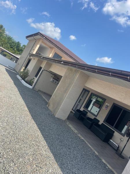 Villa Fafa, Rezervați  Ho Gana